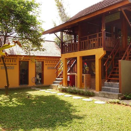 Bed and Breakfast Petit Tree Seminyak Exterior foto