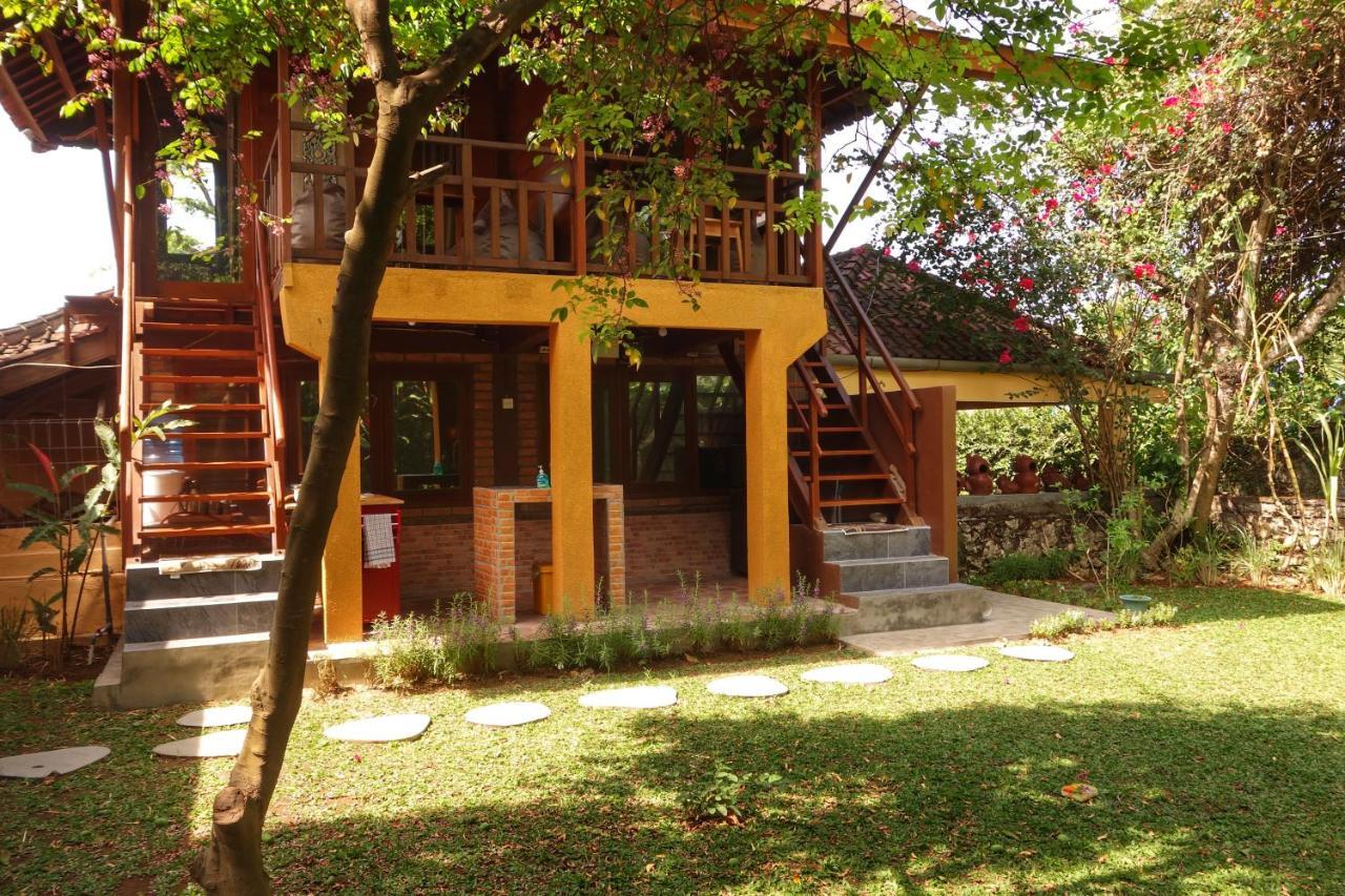 Bed and Breakfast Petit Tree Seminyak Exterior foto